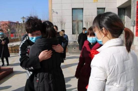 “在一起 战疫情”原阳县赴湖北抗击新冠肺炎医疗队出征