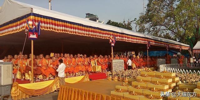 明一法师与日照法师共携108僧团及居士参加106岁僧王追思会