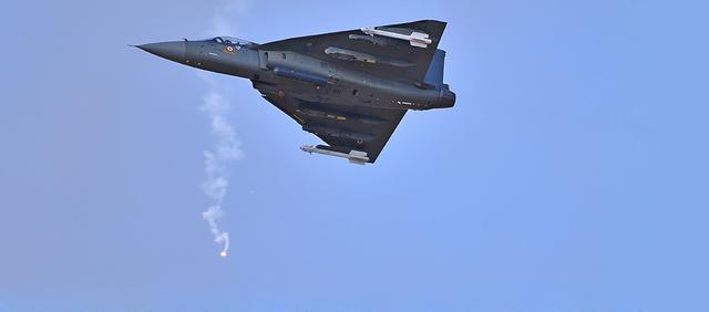 80年代研发的印度光辉战机有了新目标：2022年形成战斗力