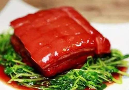 苏州人开春要吃酱汁肉，色泽鲜艳，酥而不烂，你吃过吗？