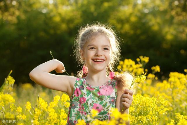 孩子一点儿小事就闹脾气，家长太难了！用妙招，轻松搞定熊孩子