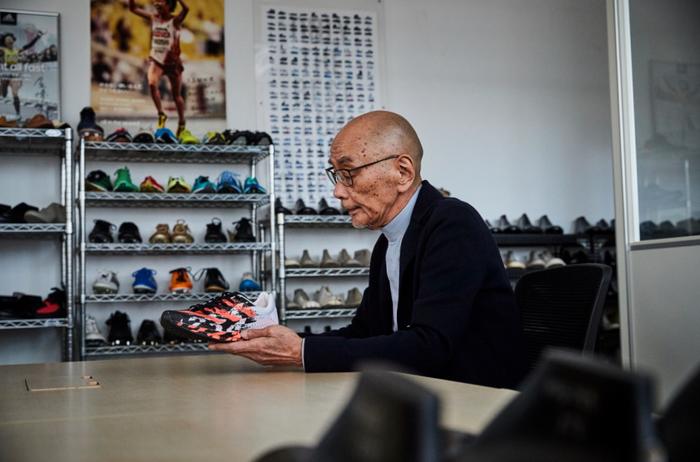 阿迪达斯推出新款长距离跑鞋adizero Pro