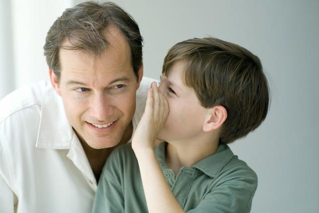 亲子关系中，父母与孩子好好沟通比什么都强，给你们4点建议