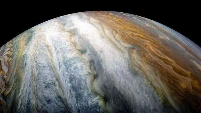 朱诺号重磅发现！木星大气水含量高达0.25%，是太阳的3倍！