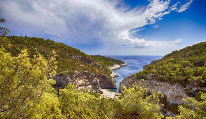海岛游：盘点克罗地亚最美的10个岛屿，美得仿佛走进了童话故事！