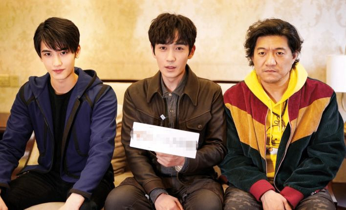 他是男版李一桐，出道演5个男主抢杨幂戏份，背靠章子怡资源逆天