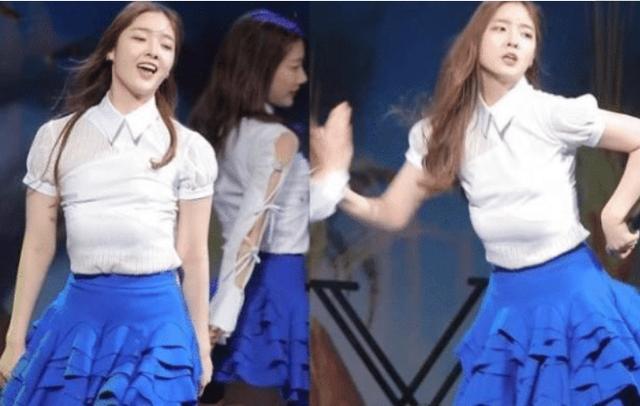 韩国女星在跳舞时出现意外，“胸部”突然掉到肚子，观众满脸尴尬