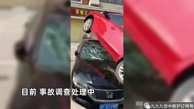 浙江省嘉兴市发生一起车祸，位于南湖区大桥镇，现场画面令人咋舌