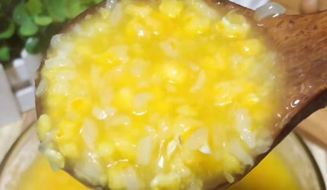 想喝玉米粥不用嫩玉米都可以，干玉米粒一熬一冻，做一次能吃半年