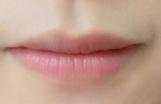 心理测试：三个嘴唇，哪一个跟你的最像？测你目前经历什么磨难