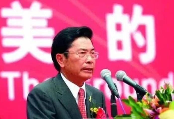 比王健林还霸气，被誉为中国首善！他先捐1个亿，再减1月租金