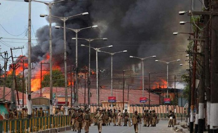 印巴冲突再次爆发，印度主动发起挑衅，巴基斯坦多处阵地被摧毁