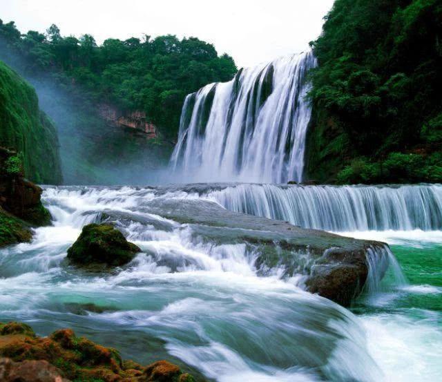 世界排名第一的尼亚加拉大瀑布