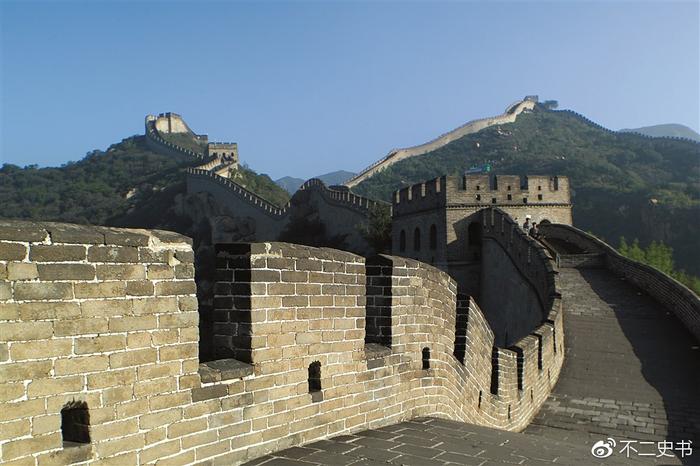 国学千问：最早修筑长城的是秦始皇吗？