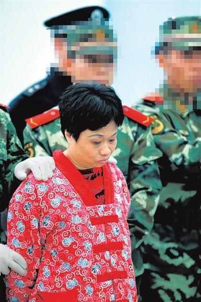 中国贪污最多女局长，她非法吸储13亿，死前一句话欺人太甚