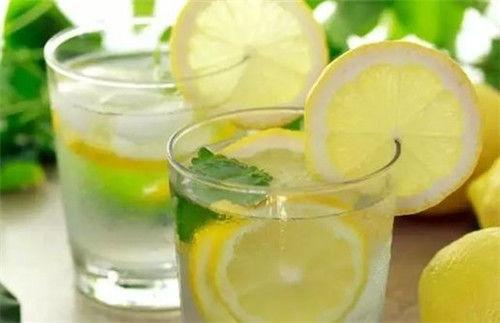 喝对柠檬水太养生了，其中这5个就让很多人受益