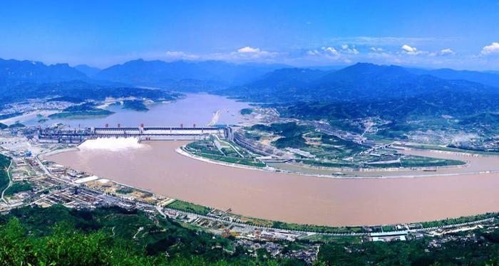 长江水流如此湍急，三峡大坝是怎么建成的？看完长知识了