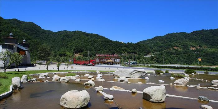 西安最近40度 这里夏季平均气温19度 还是陕西海拔最高的一个县城