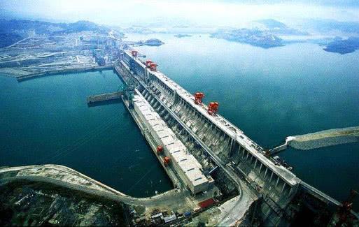 长江水流如此湍急，三峡大坝是怎么建成的？看完长知识了