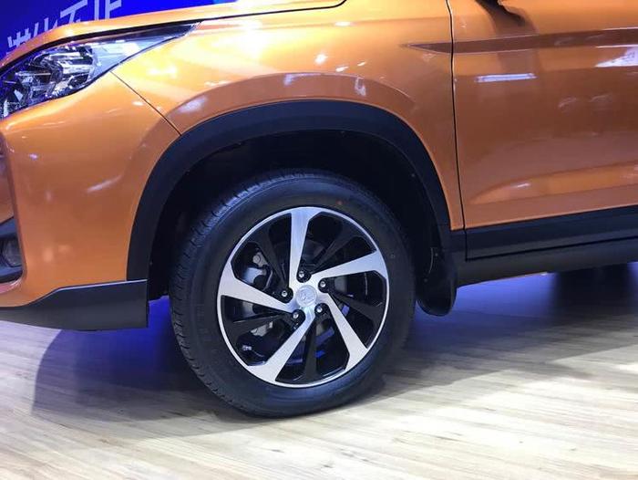 北汽幻速全新7座SUV幻速S3X首发亮相，颜值更高，动力更强！