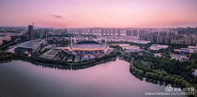 古都洛阳处处美景，洛阳新区凌波湖畔日出日落壮丽风景