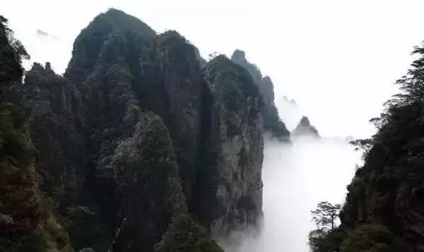 广西海拔最高风景最美的十大山峰，你都爬过了吗