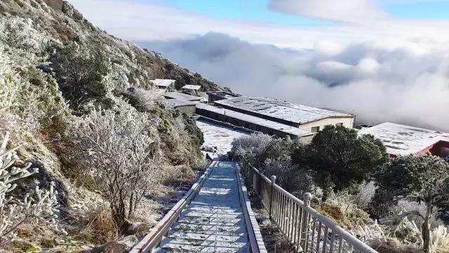 广西海拔最高风景最美的十大山峰，你都爬过了吗