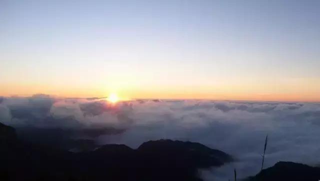 广西海拔最高风景最美的十大山峰，你都爬过了吗