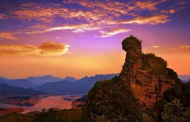 广西海拔最高风景最美的十大山峰，你都爬过了吗