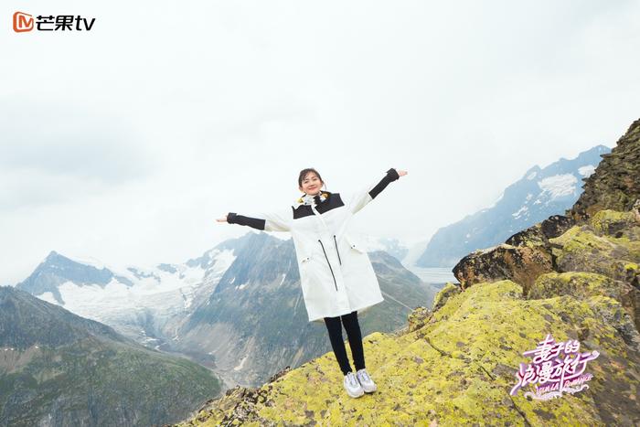 《妻子的浪漫旅行》谢娜展登山技能 程莉莎遇护花使者