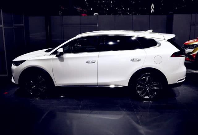 新一代比亚迪唐正式上市，新车外观全新改版，起售价不足13万
