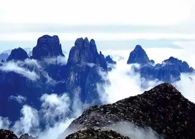 广西海拔最高风景最美的十大山峰，你都爬过了吗