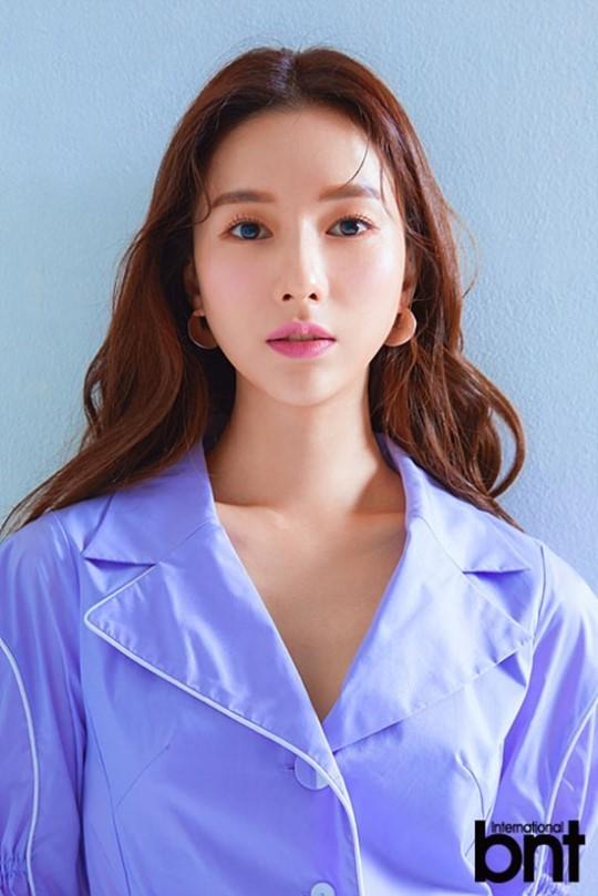 韩国女歌手Lia Kim最新时装杂志照片曝光
