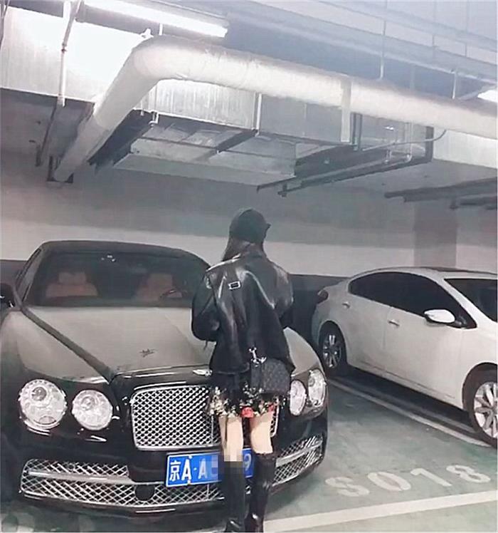 北京一富二代把百万宾利送前女友，对方不稀罕，在车上留下9字！