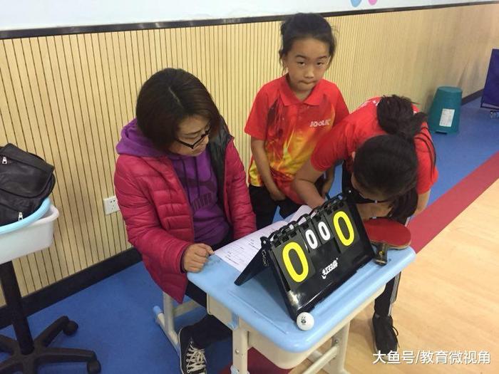 郑州经开区教文体局举办2018年经开区中小学乒乓球、毽球比赛