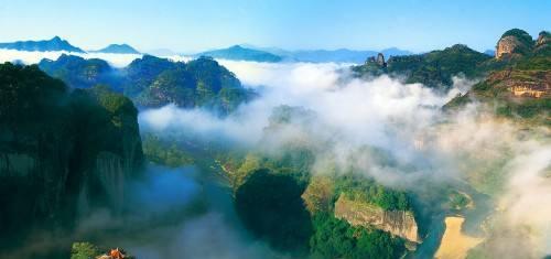 坐高铁到武夷山，是到武夷山北站还是武夷山东站呢？