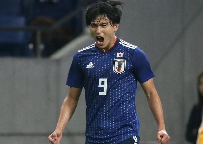 羡慕吗？日本男足4-3击败乌拉圭，中国队还在和亚洲队热身