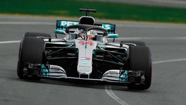 F1澳大利亚站排位赛：汉密尔顿杆位 法拉利落后0.7秒