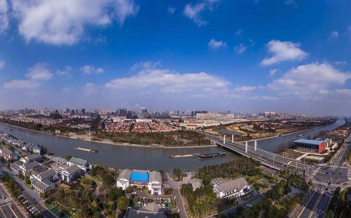 中国最富有五个县级市，人均GDP全都不低于15万，全在江苏