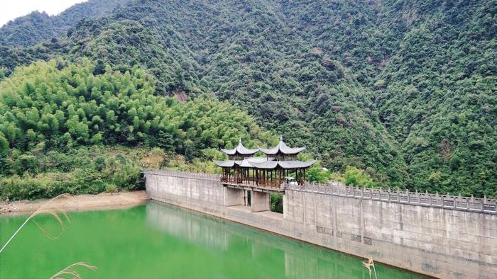 江西省抚州市南城县到资溪县-双城记-这是南山秋实-也将迎来寒冬