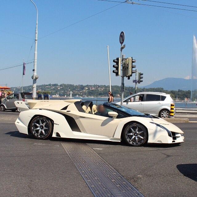 兰博基尼Veneno Roadster实车