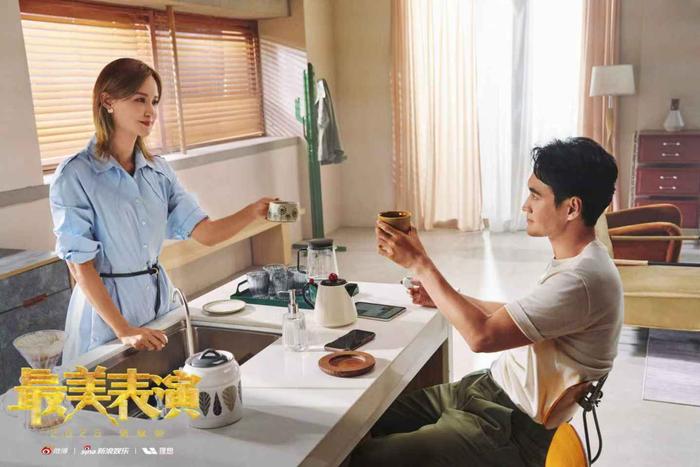 袁弘张歆艺首演夫妻新剧《手心手背》剧照曝光