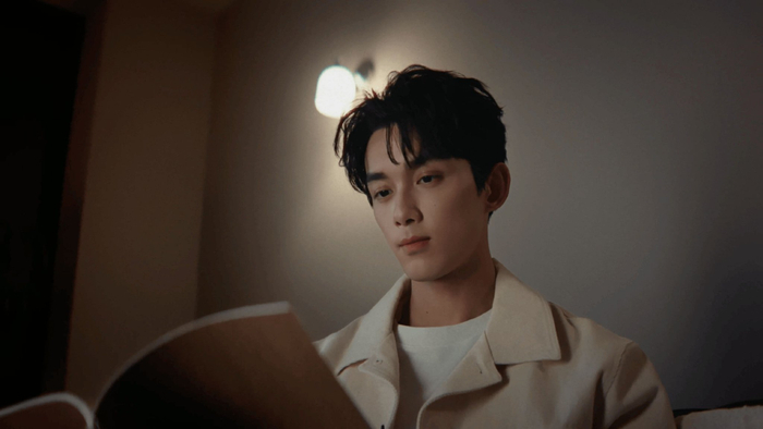 吴磊称勇敢需带小牛特质，展现反差魅力