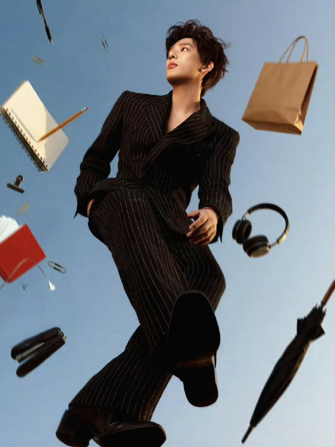 王安宇悬浮大片曝光，红毯亮相引期待