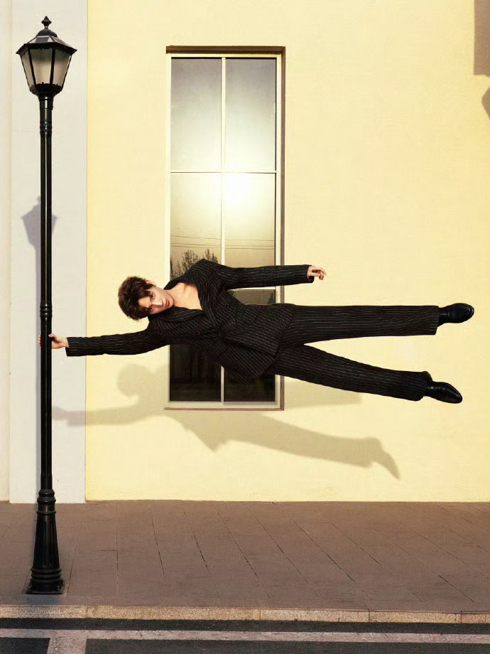 王安宇悬浮大片曝光，红毯亮相引期待