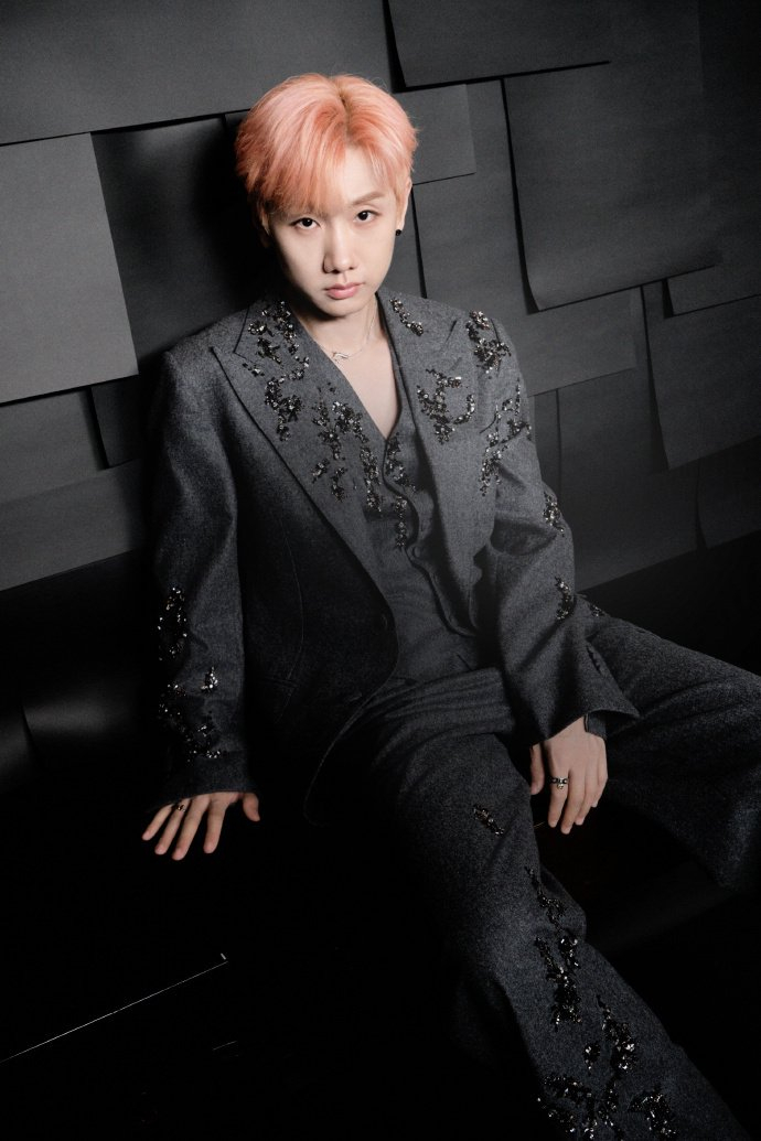 汪苏泷方打假生娃传闻，对接账号直接标注假字