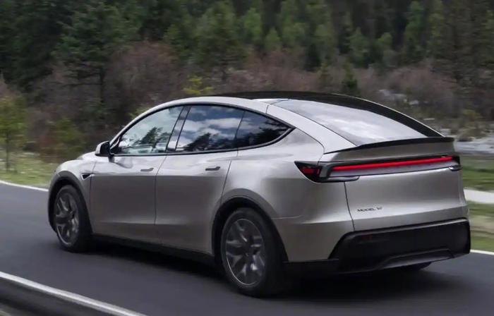 特斯拉_特斯拉Model3和ModelY需求攀升_美国电动汽车税收抵免政策到期影响