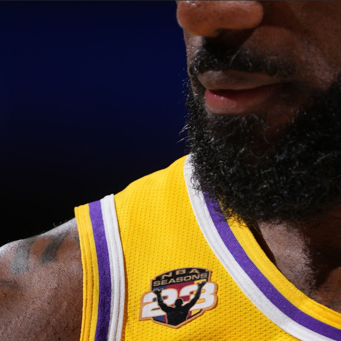 詹姆斯生涯对阵掘金胜率47.8%，退役前有望冲击五成