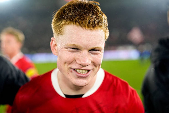 皇马锁定施密特为最佳中场引援目标