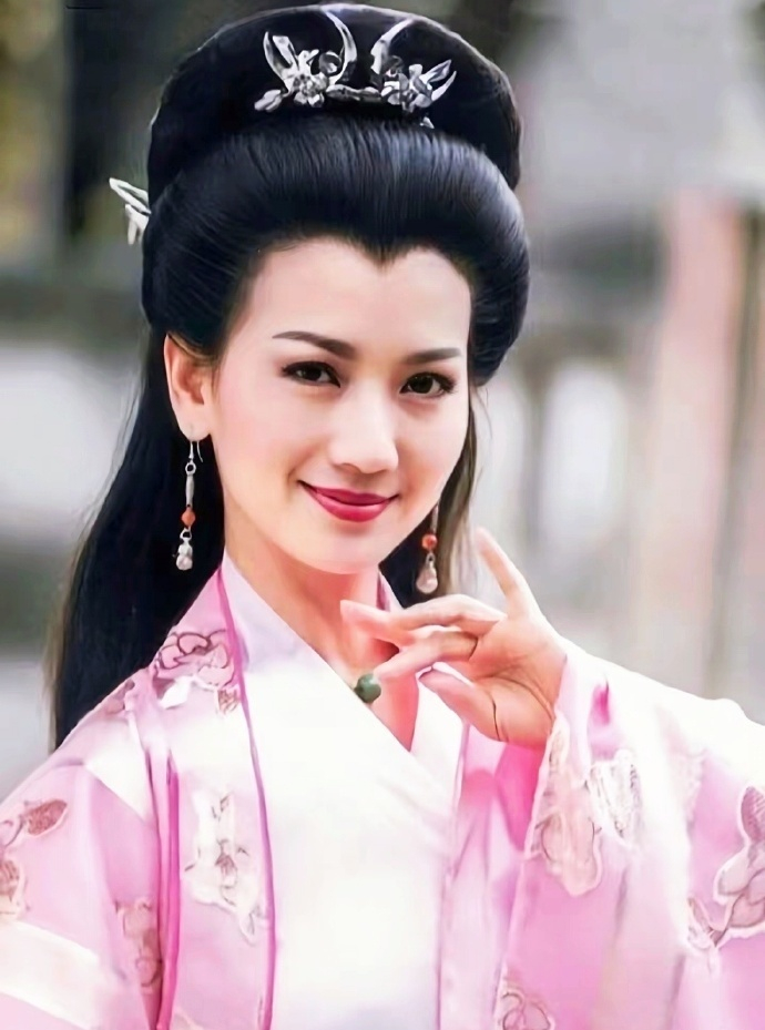 赵雅芝杨紫等获评各年龄段扛剧爆剧花